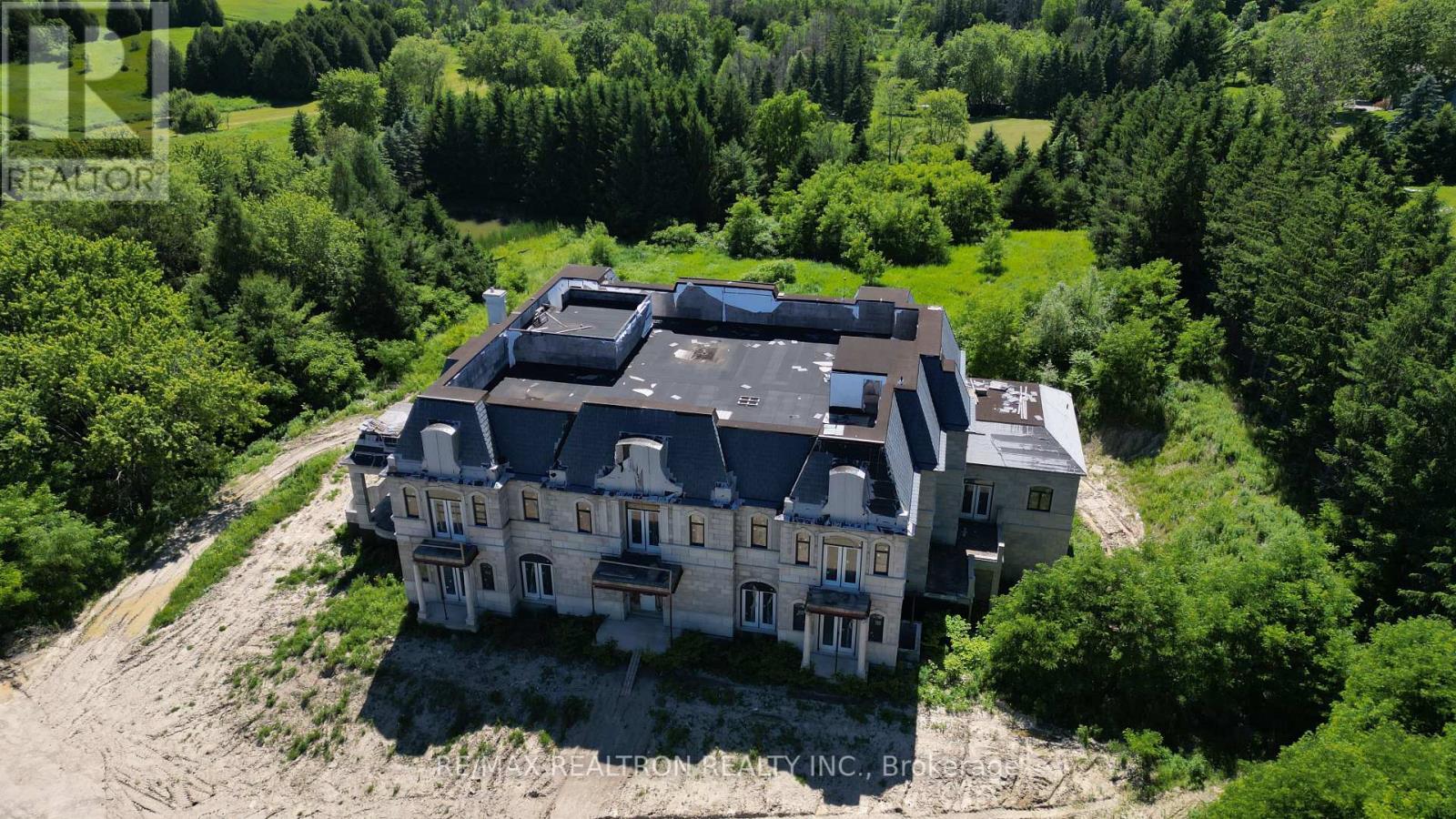 15230 Keele St, King, ON L7B 1A3