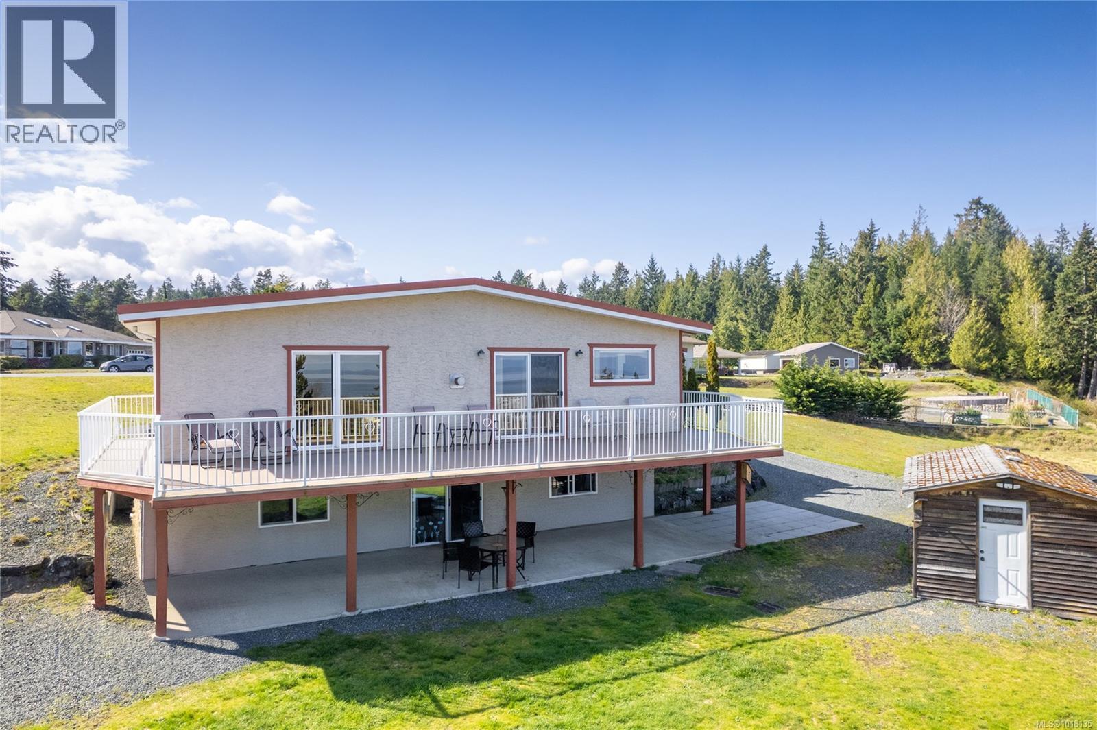 3021 Raymur Pl, Qualicum Beach, BC V9K 2N9