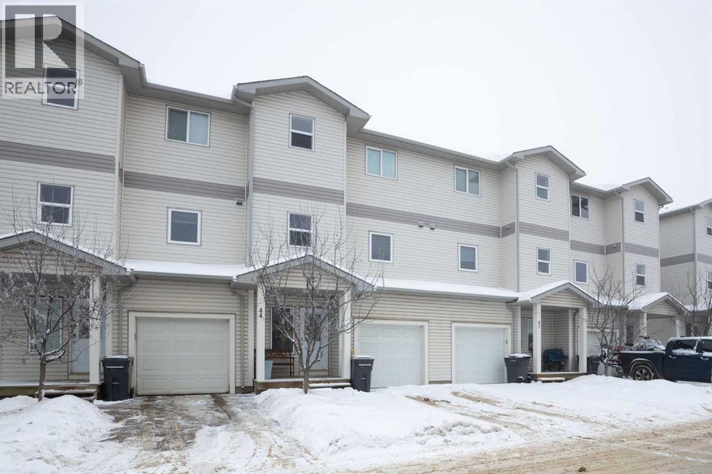 313 Millennium Drive Unit 44, Fort Mcmurray, AB T9K 0M2
