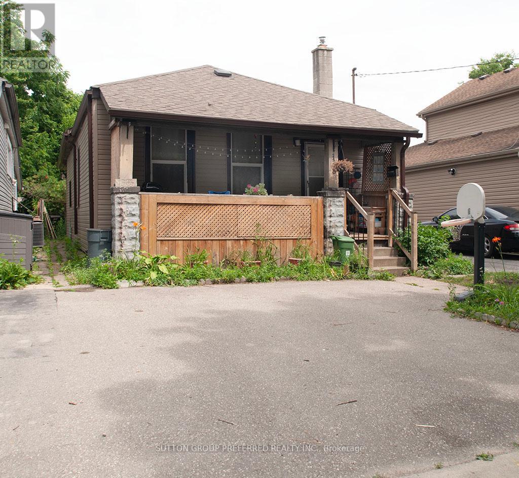 138 Colborne St, London, ON N6B 2R9
