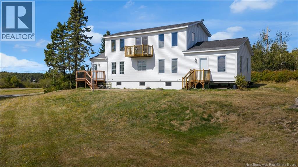 5 Bayview Dr, Pocologan, NB E5J 1B5