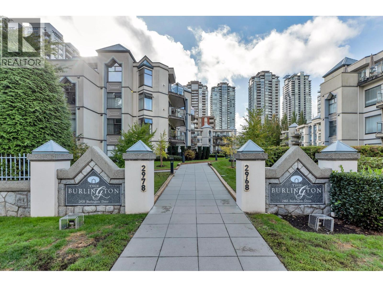 2968 Burlington Drive Unit 304, Coquitlam, BC V3B 7N4