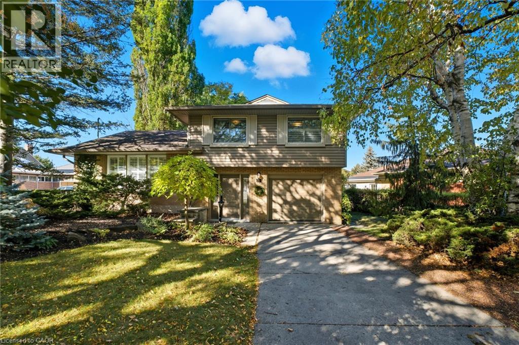 37 Kensington Ave, Kitchener, ON N2B 1J5