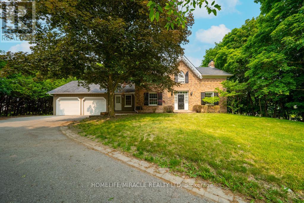 10 Houghton Blvd, Markham, ON L3P 2N6