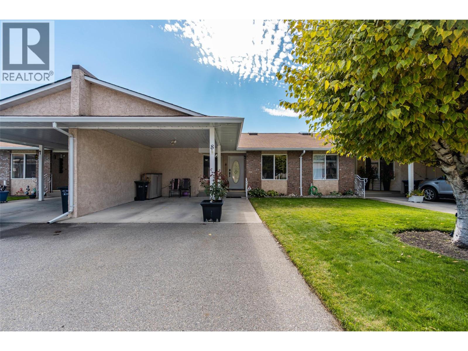 115 Redwing Place Unit 8, Oliver, BC V0H 1T4