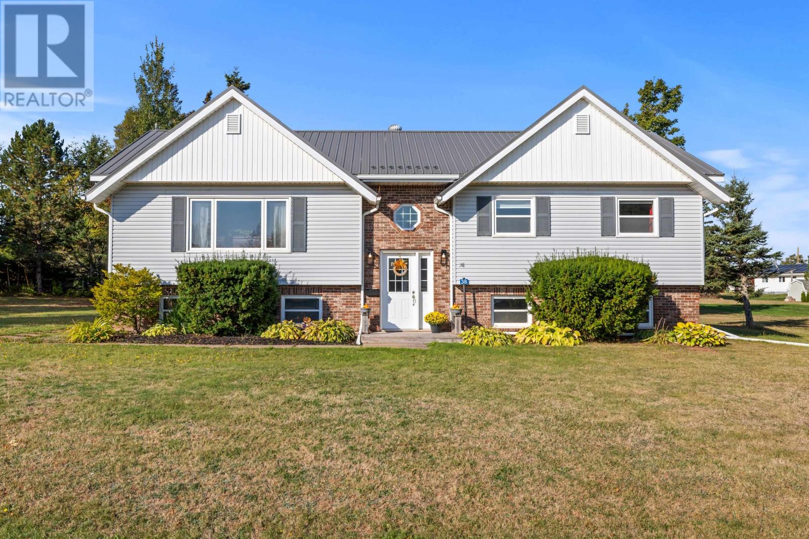 38 Taylor Cres, Travellers Rest, PE C1N 4J8