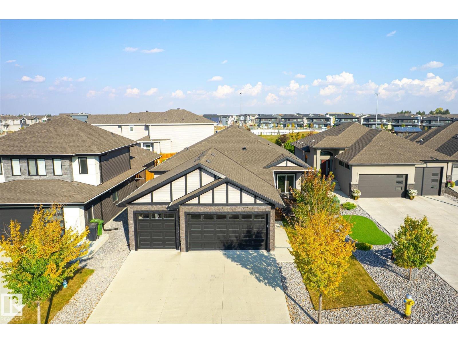 5 Sparrow Cl, Fort Saskatchewan, AB T8L 0V4
