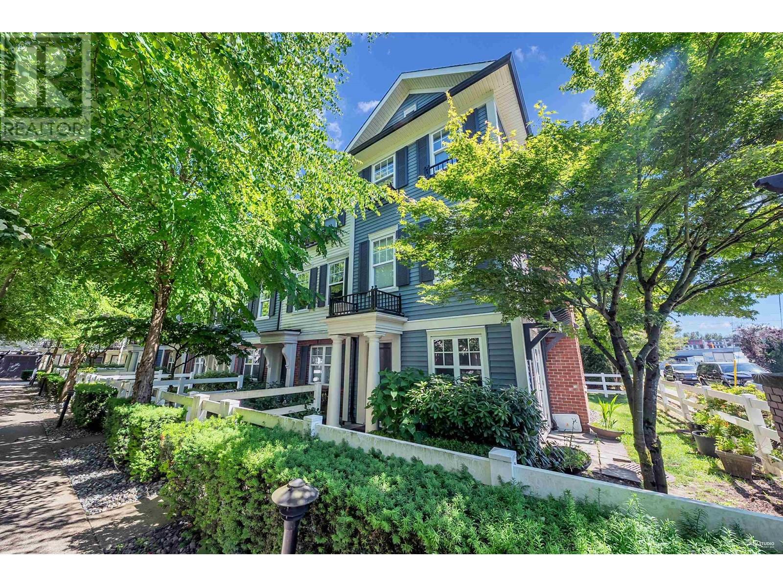 2495 Davies Avenue Unit 5, Port Coquitlam, BC V3C 0B2
