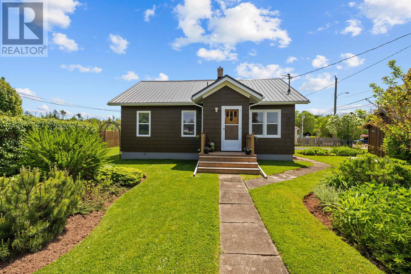 5 School St, Murray River, PE C0A 1W0