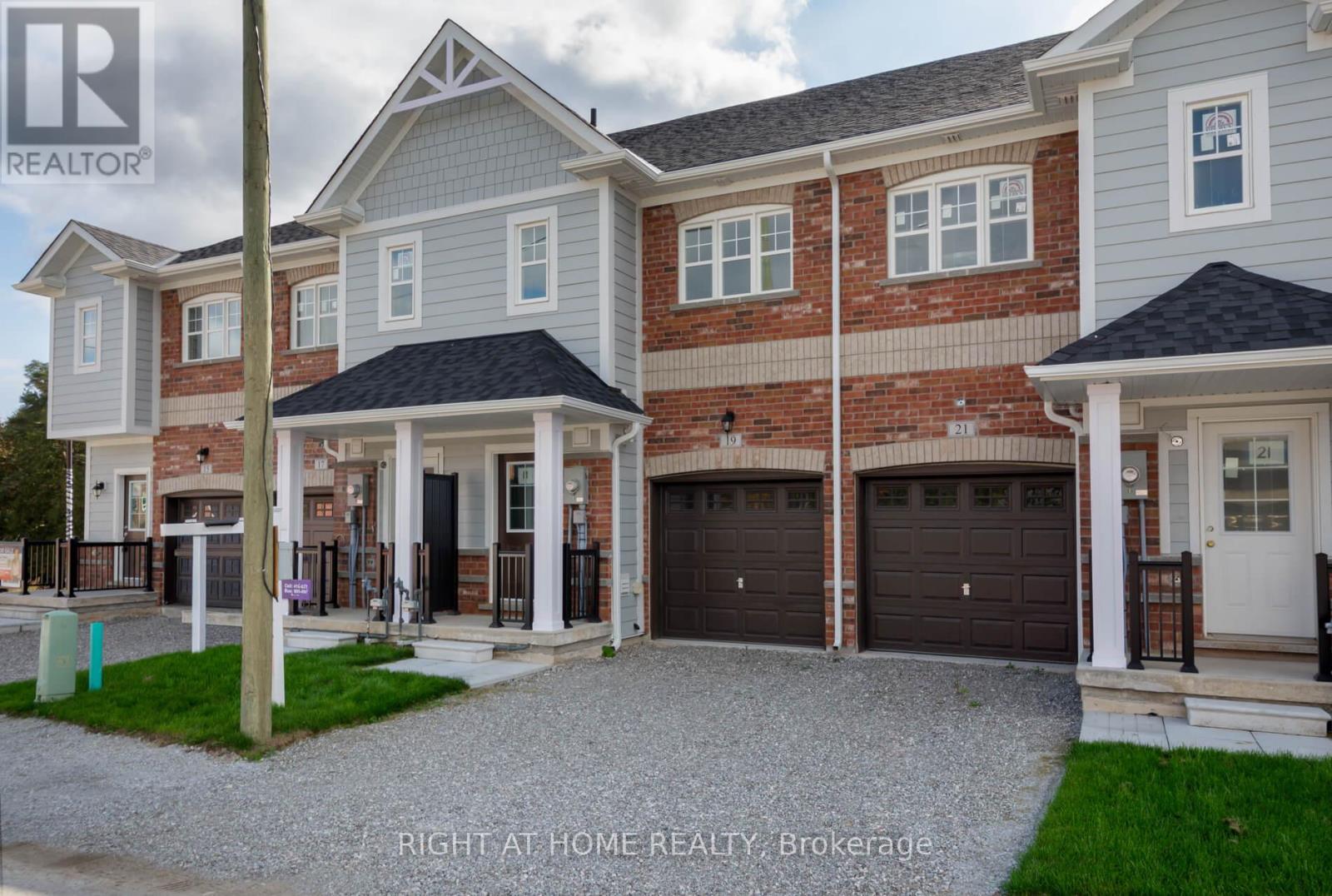 19 Ravenscraig Pl, Innisfil Cookstown, ON L0L 1L0