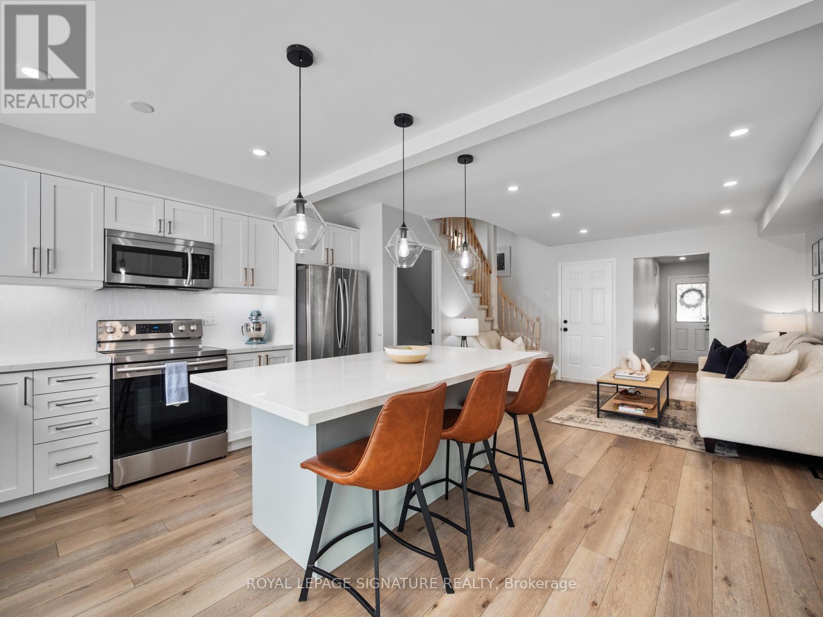 113 1292 Sherwood Mills Blvd, Mississauga, ON L5V 2G8