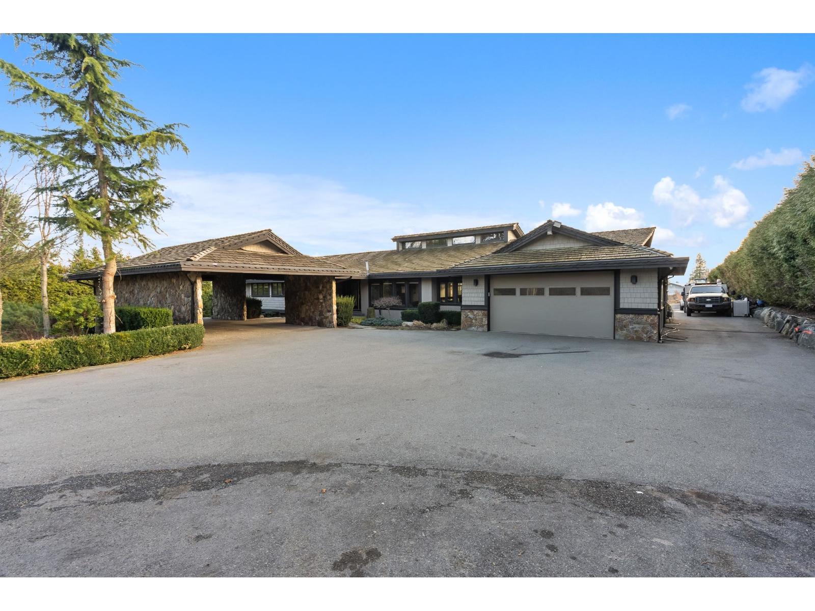 29852 Maclure Rd, Abbotsford, BC V4X 1G5