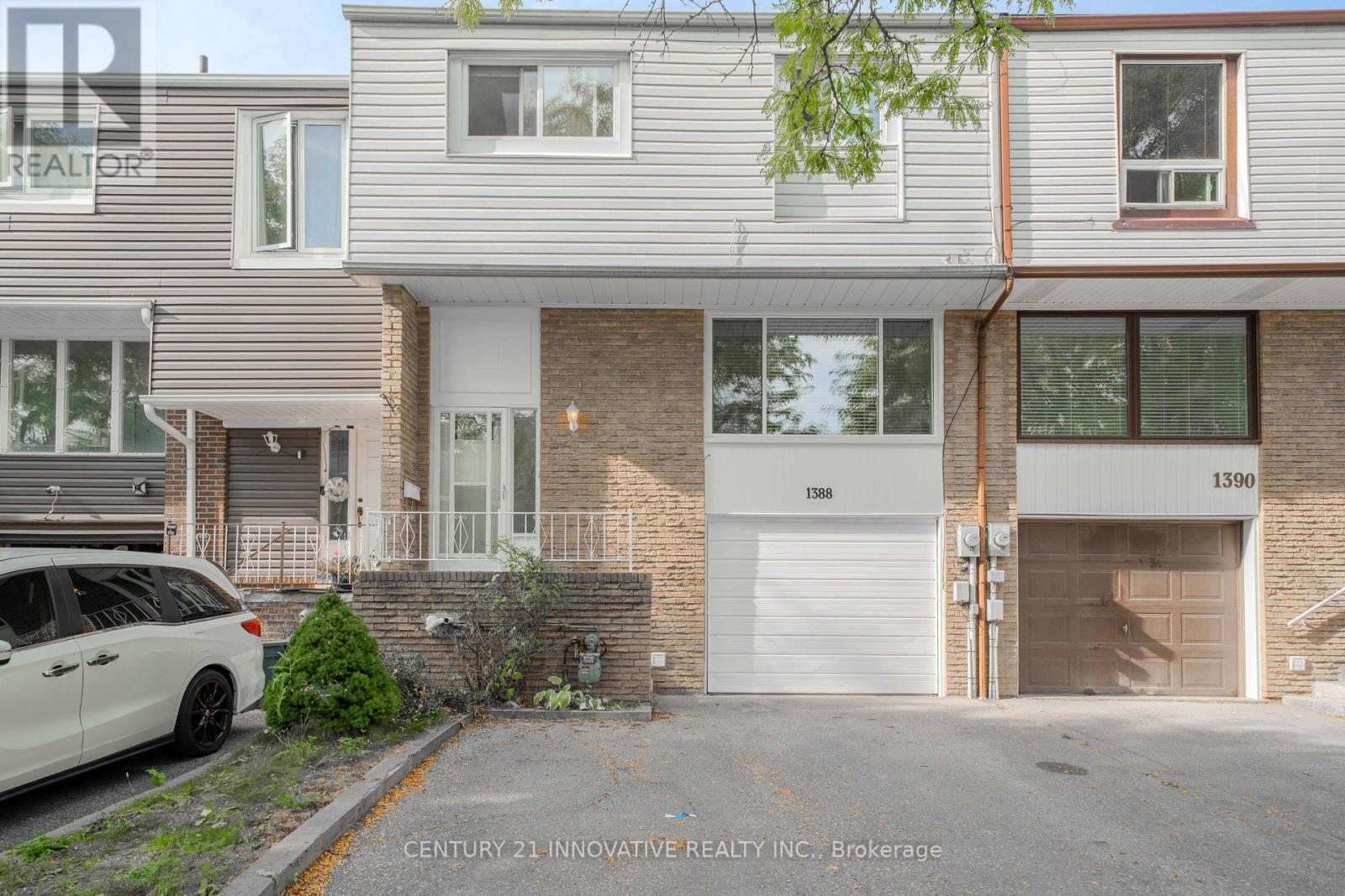 1388 Everton St, Pickering, ON L1V 2T8