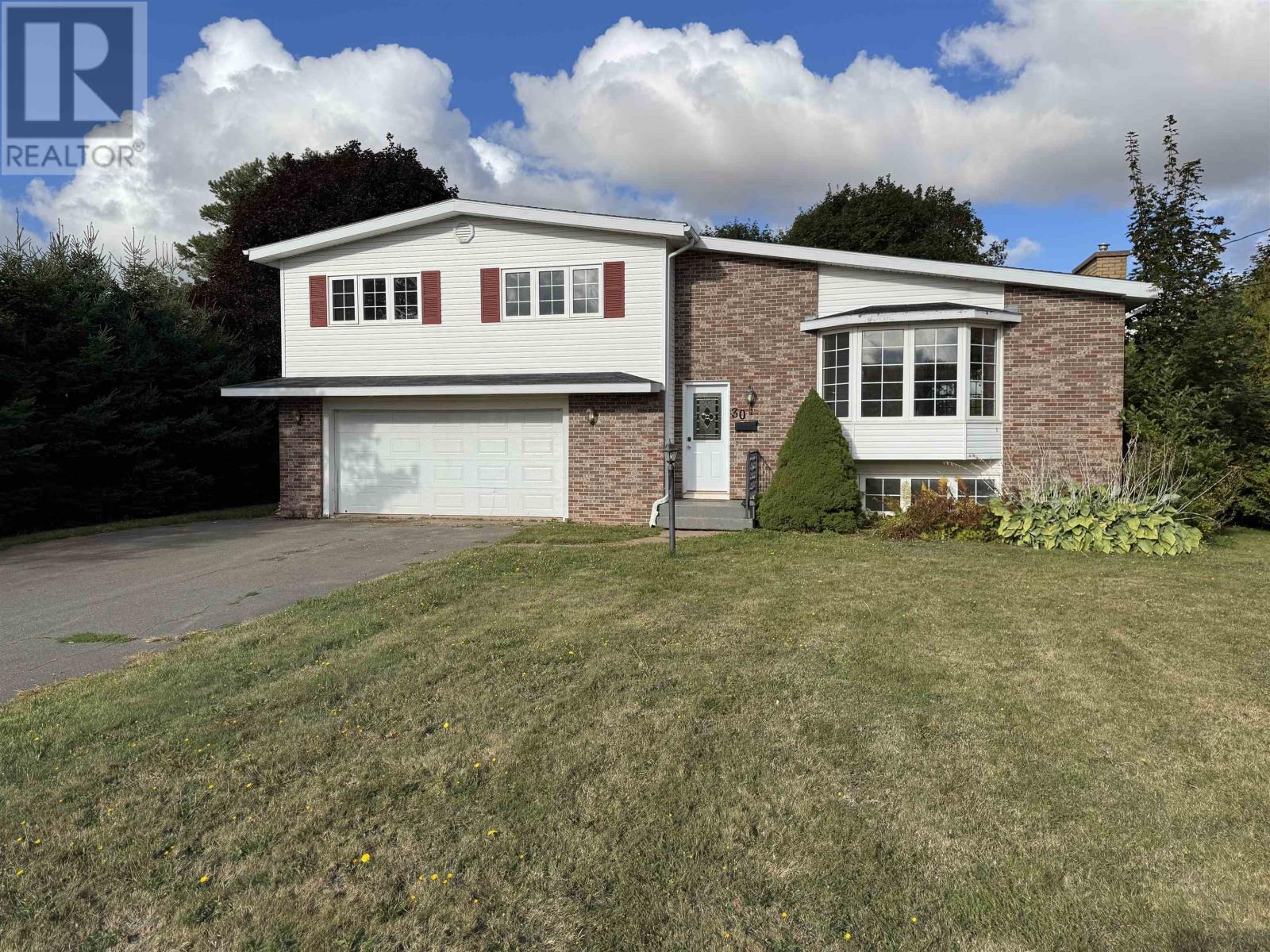 30 Crescent Dr, Summerside, PE C1N 4C1