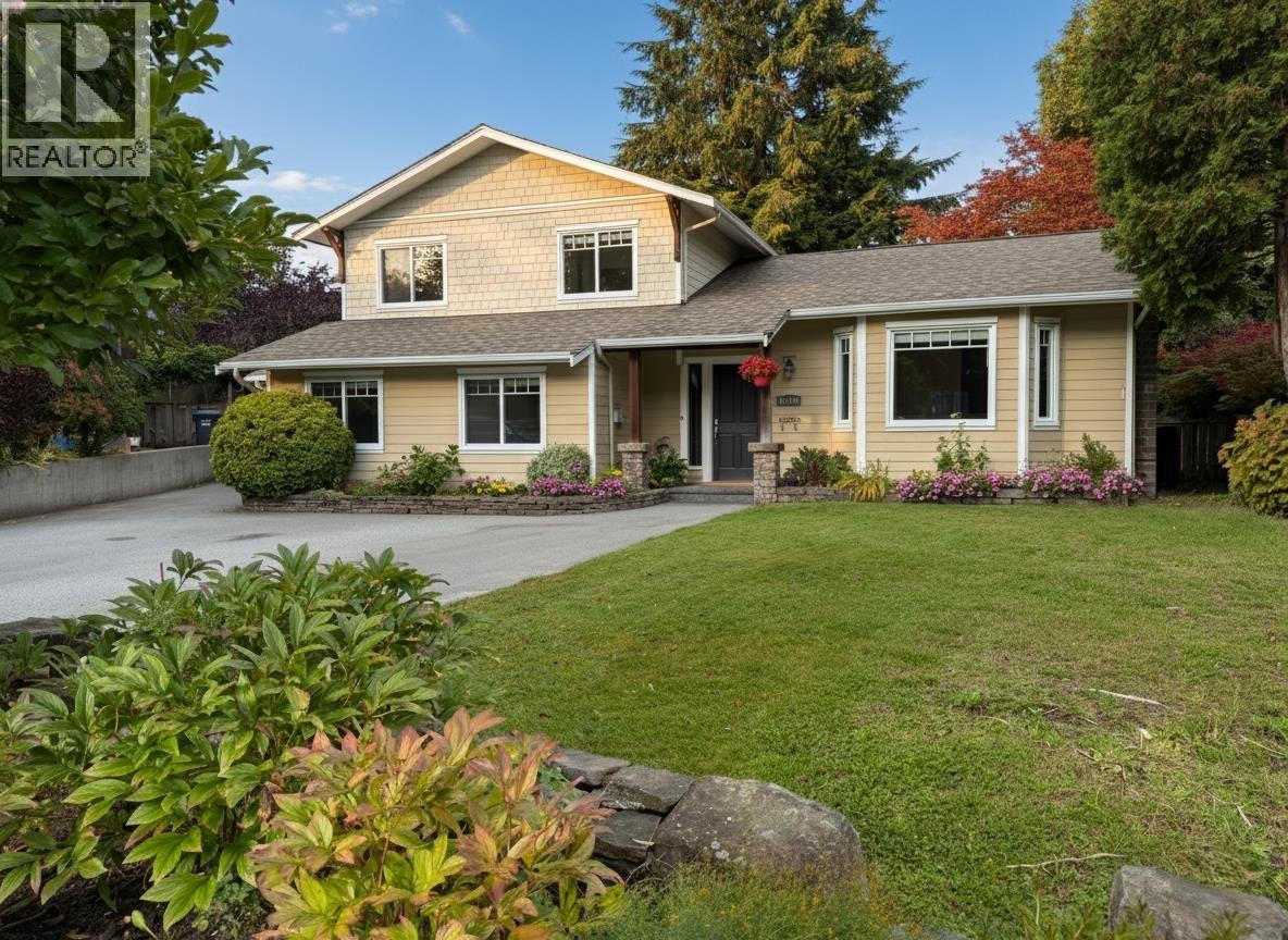 40809 Mountain Pl, Squamish, BC V0N 1T0