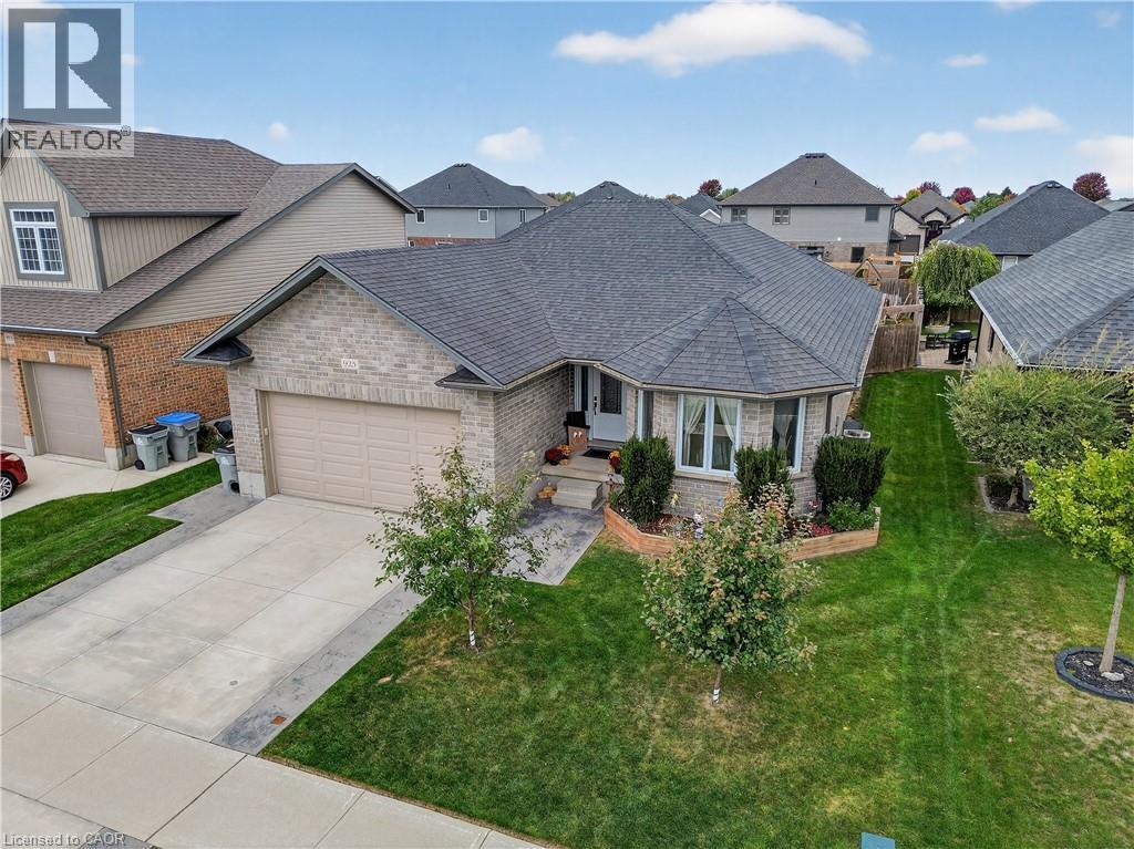 925 Reserve Avenue South Ave S, North Perth, ON N4W 0C4