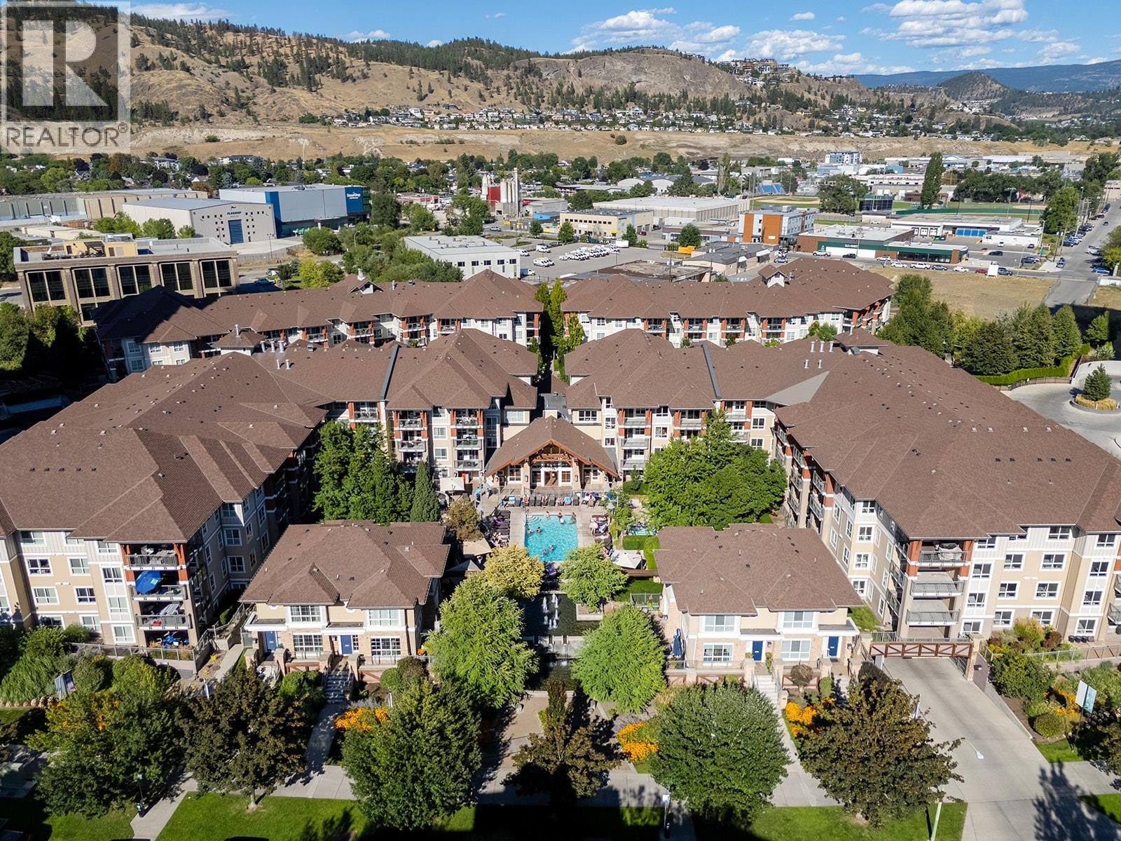 1099 Sunset Drive Unit 431, Kelowna, BC V1Y 9Z2