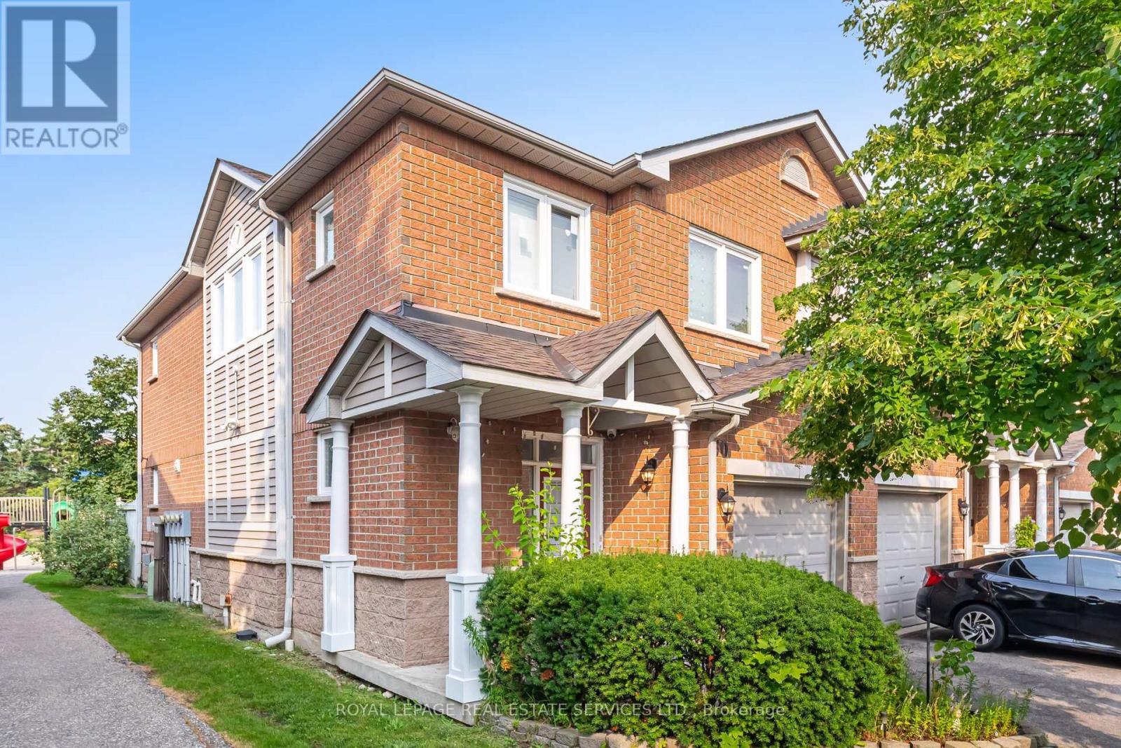 30 833 Scollard Ct, Mississauga, ON L5V 2B4