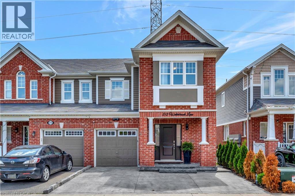 212 Waterbrook Ln, Kitchener, ON N2P 0H7