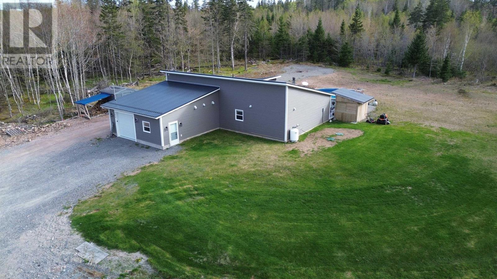 152 Beaton Rd, Coxheath, NS B1L 1A9