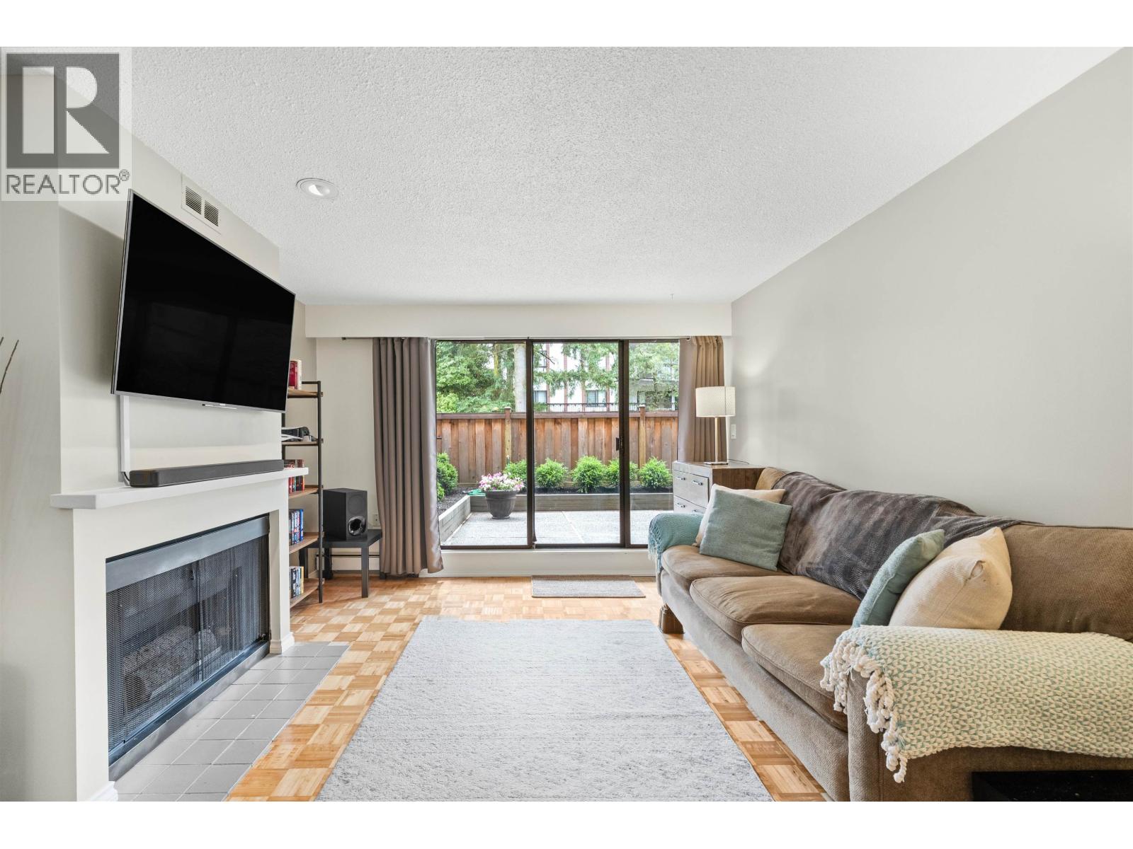 708 Eighth Avenue Unit 102, New Westminster, BC V3M 2R3