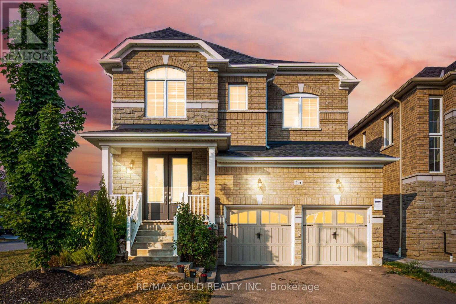 15 Henry Wilson Dr, Caledon, ON L7C 4E8