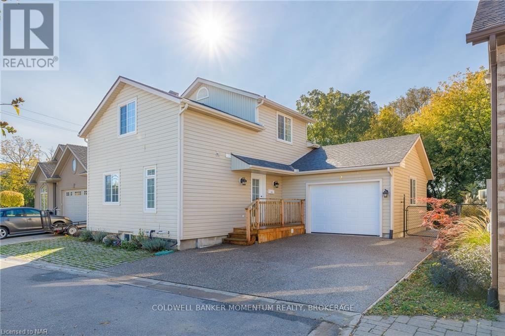 255 Lakeshore Rd #a, St. Catharines, ON L2M 1R9