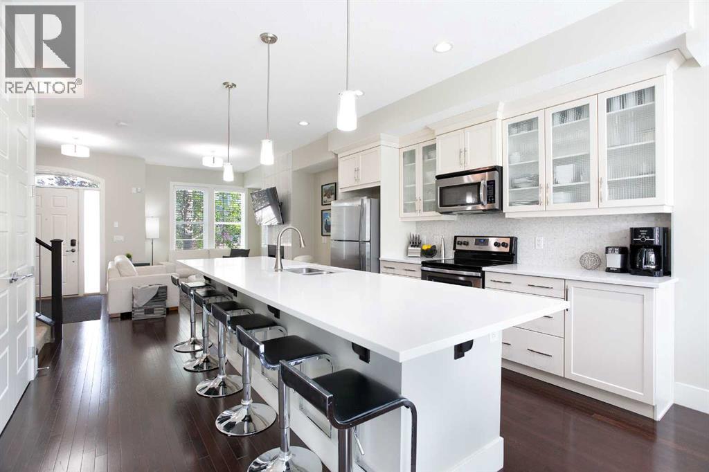 548 Quarry Park Blvd SE, Calgary, AB T2C 5E8