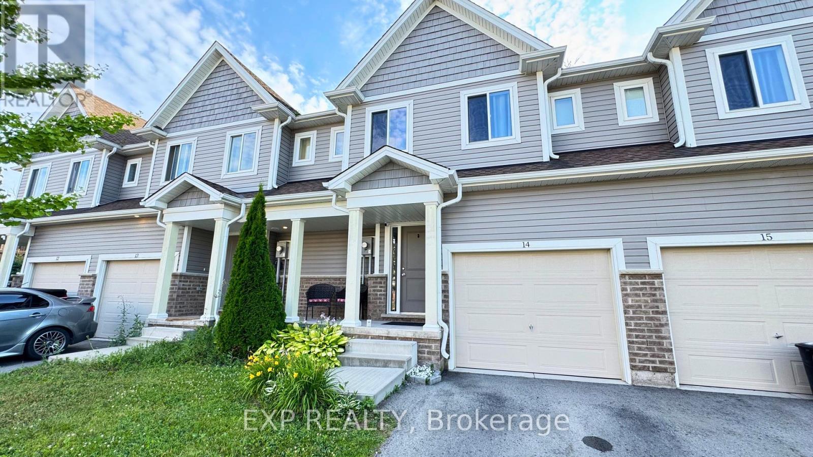 14 60 Canterbury Dr, St. Catharines, ON L2P 0E7