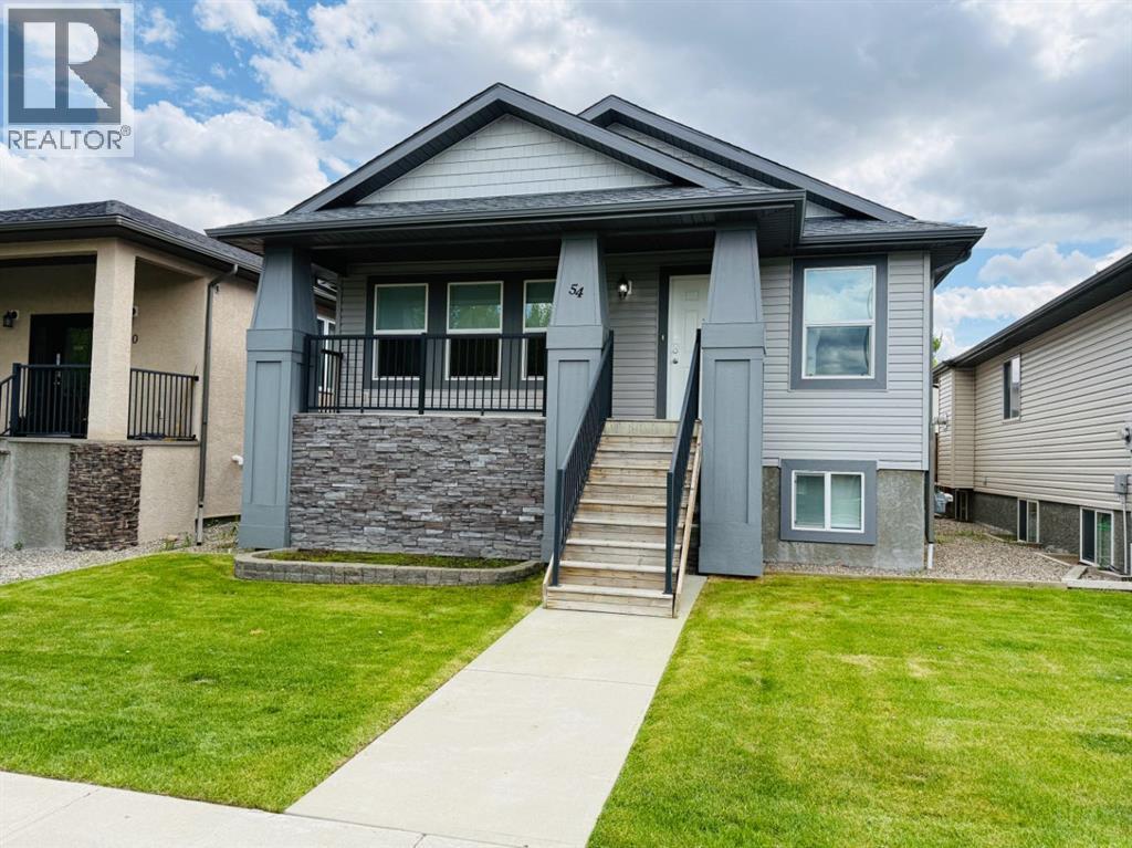 54 Sunridge Blvd W, Lethbridge, AB T1J 0T4