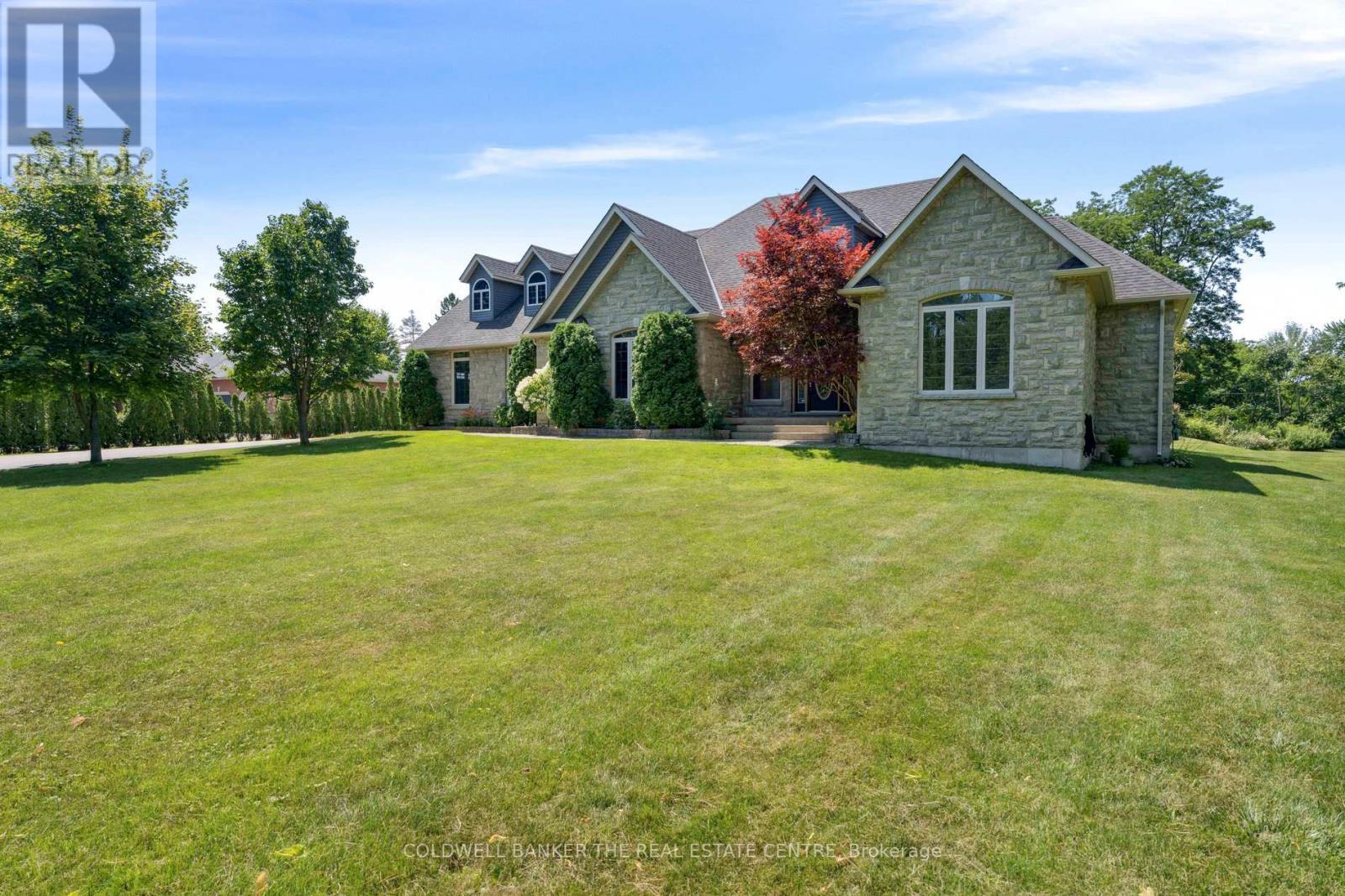 54 Pine Post Rd, Georgina, ON L4P 3C8