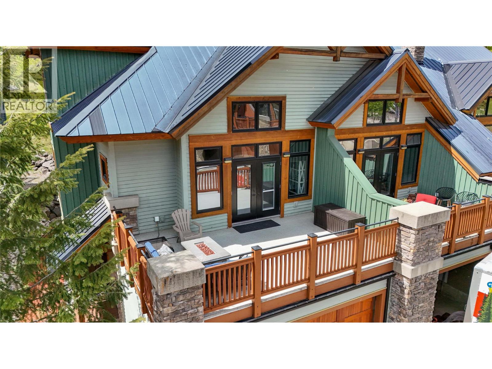 437 Canyon Trail Unit A, Fernie, BC V0B 1M0