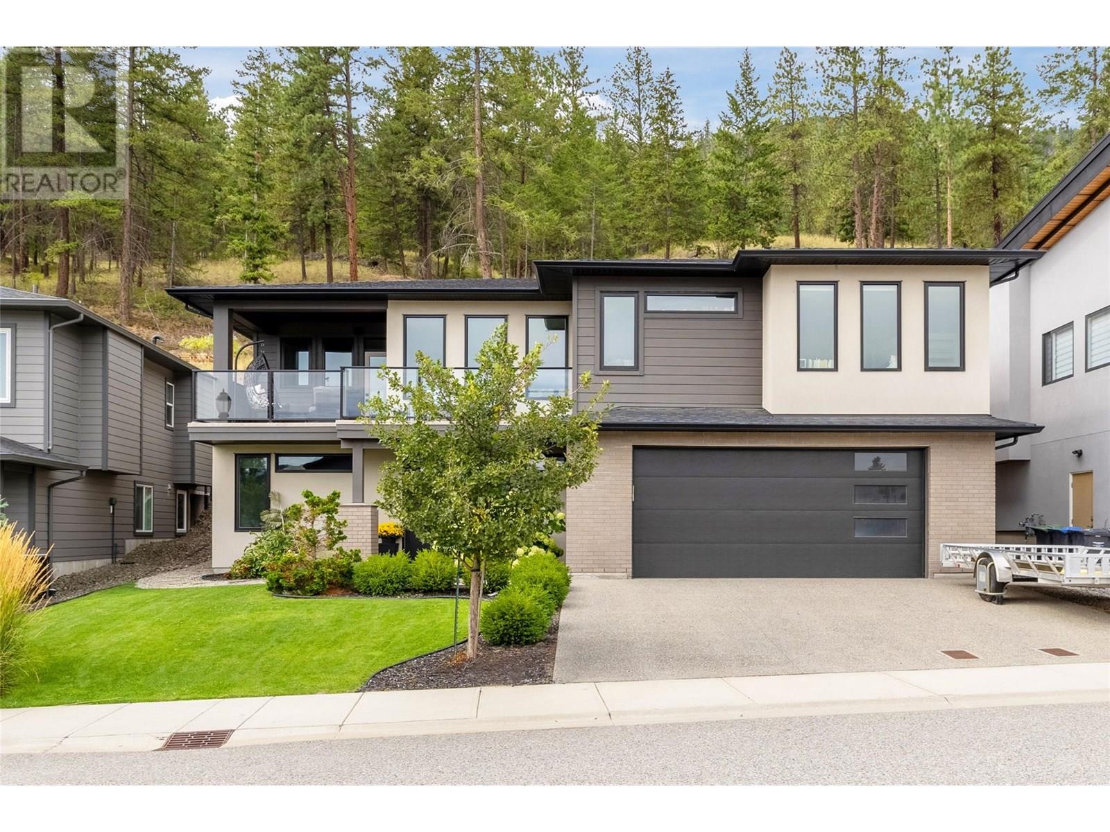 2558 Crown Crest Dr, West Kelowna, BC V4T 3M6