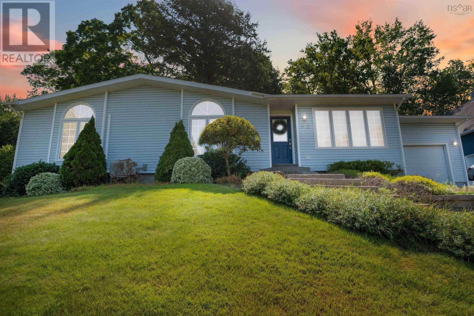 56 Macdonald Park Rd, Kentville, NS B4N 5C7