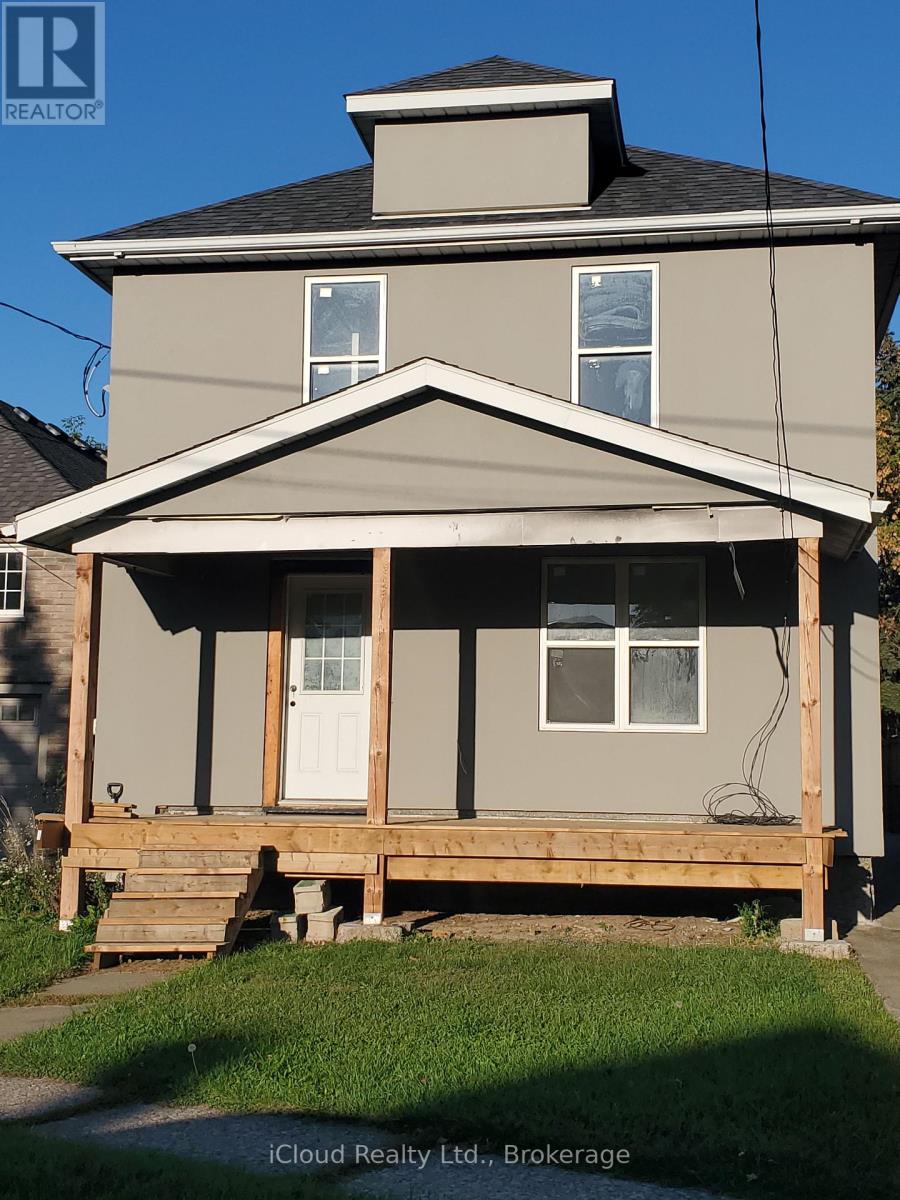 62 Currie St, St. Catharines, ON L2M 5M8