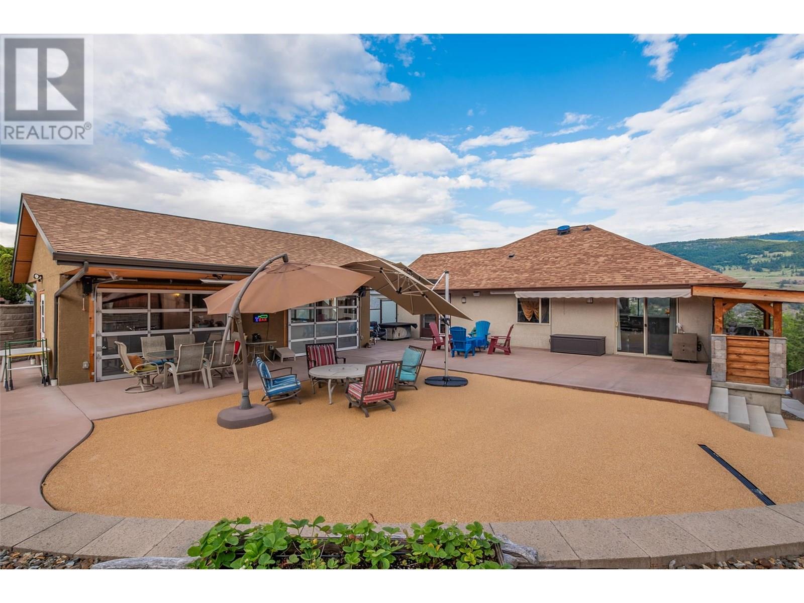 11718 Middleton Rd, Lake Country, BC V4V 1G9