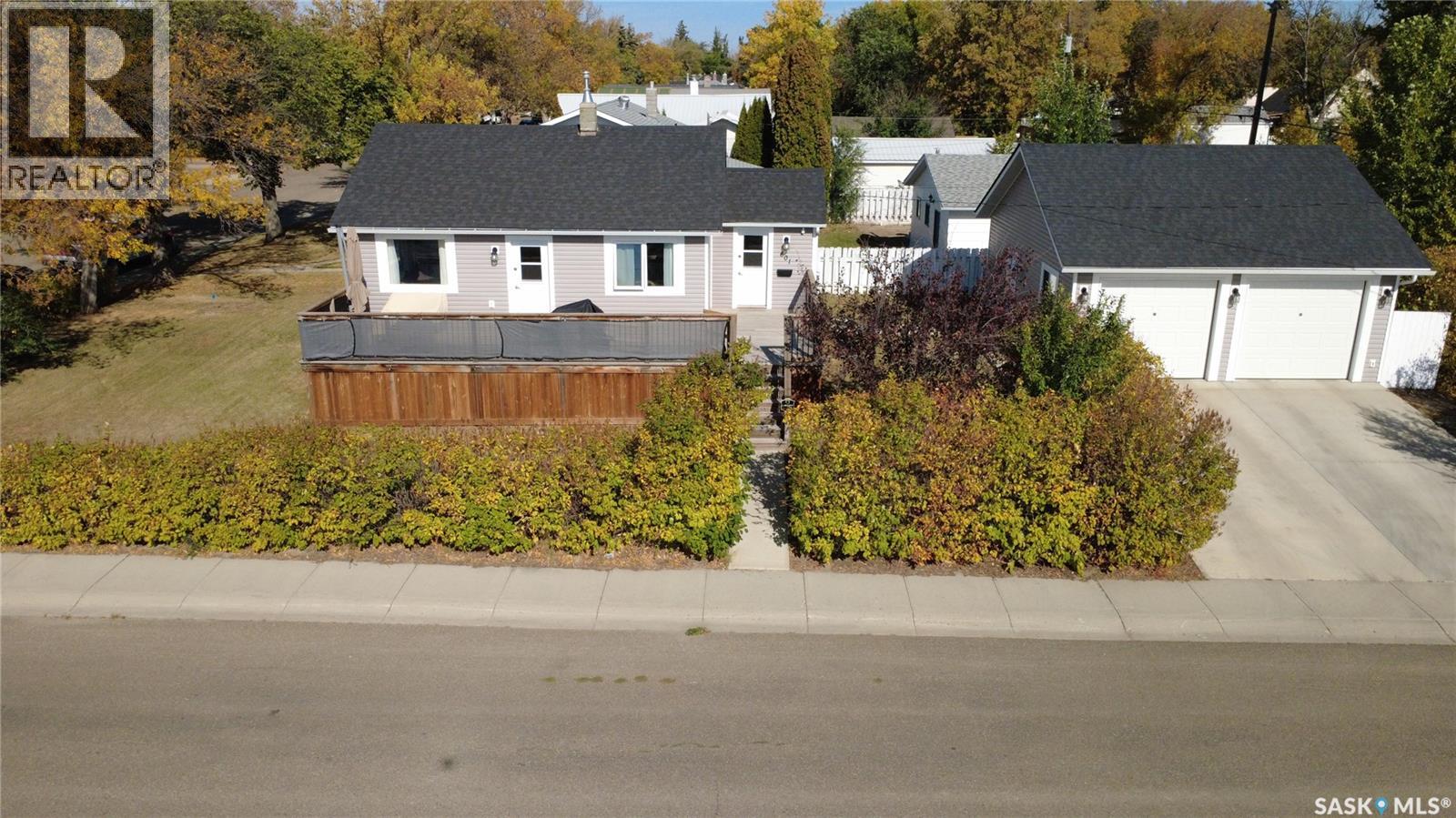 601 4 Avenue Northwest, Swift Current, SK S9H 0V7