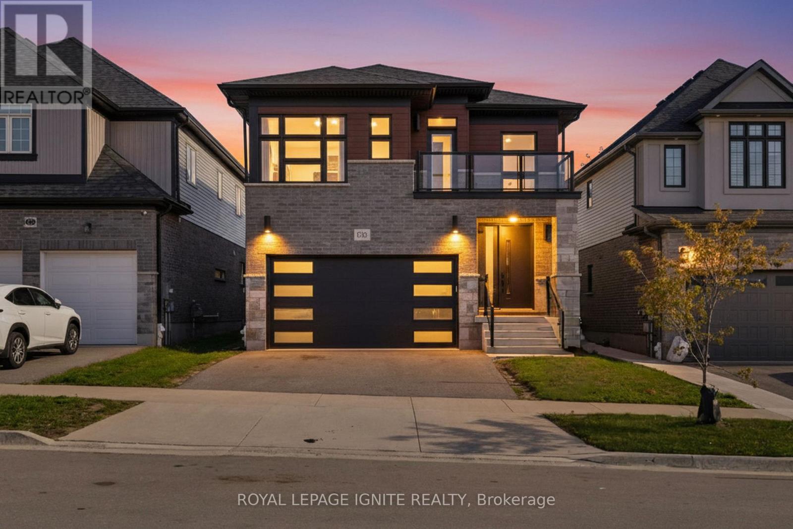 156 Ridgemount St, Kitchener, ON N2P 0K4