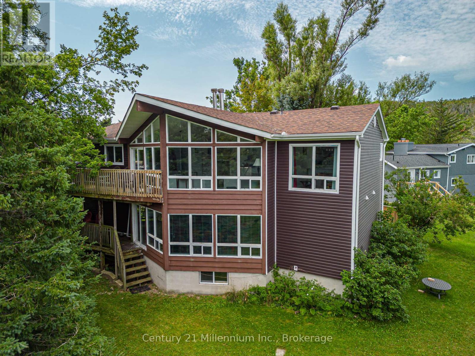 127 Scandia Ln, The Blue Mountains, ON N0H 2E0