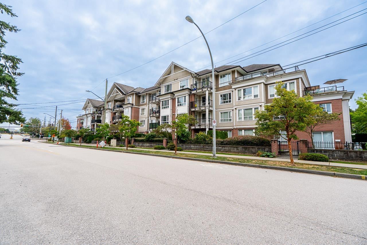 14960 102a Avenue Unit 115, Surrey, BC V3R 6A3