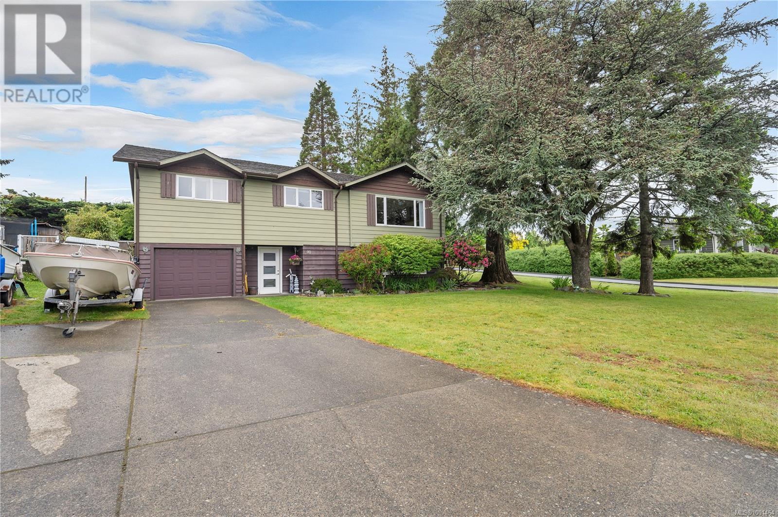 90 Thulin St, Campbell River, BC V9W 2K2