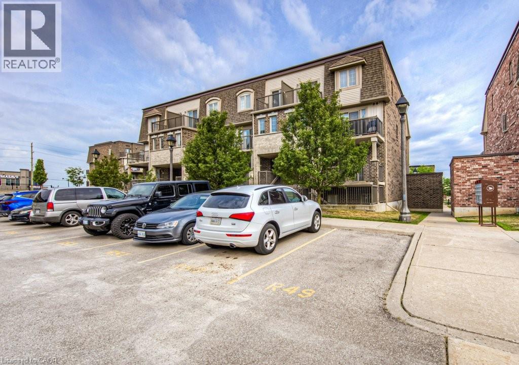 240 Rachel Crescent Unit F, Kitchener, ON N2R 0E1