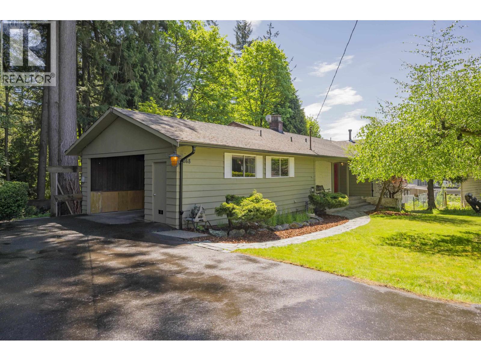 1168 Charland Ave, Coquitlam, BC V3K 3L1