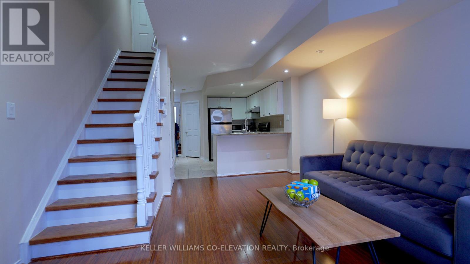 25 Foundry Ave #13 Ave, Toronto, ON M6H 4K7