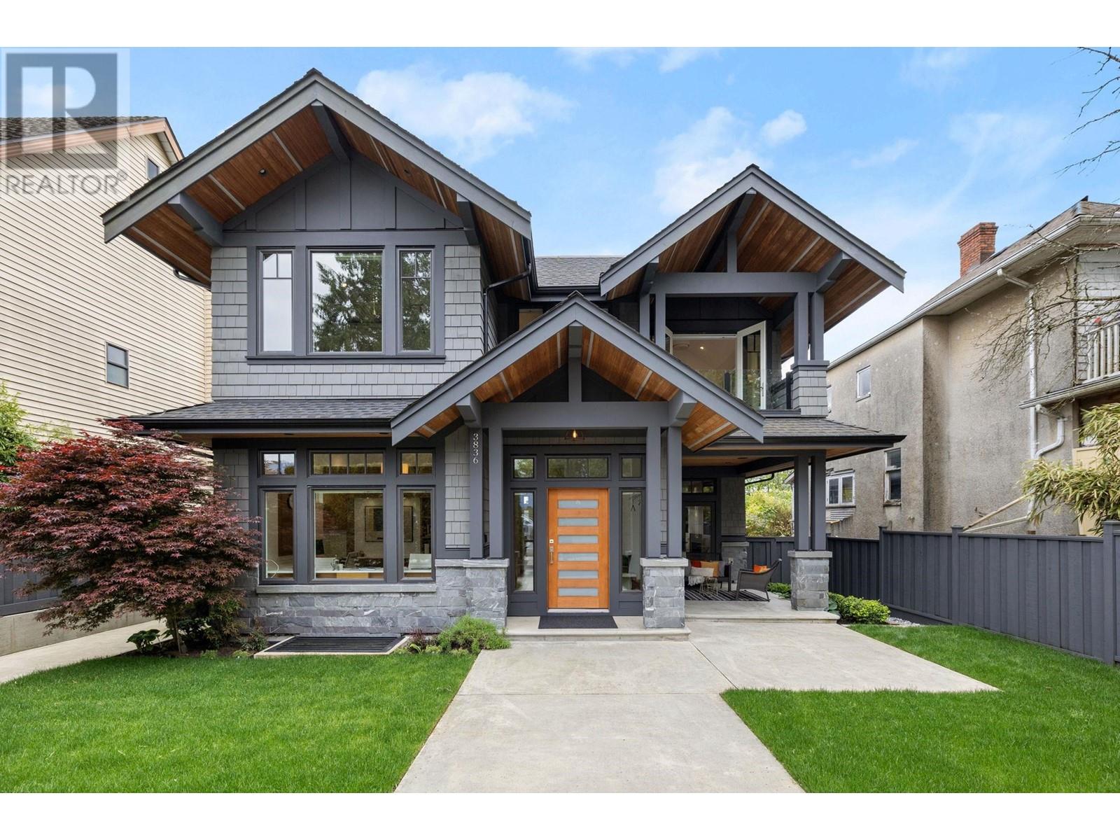 3836 Eton St, Burnaby, BC V5C 1J4