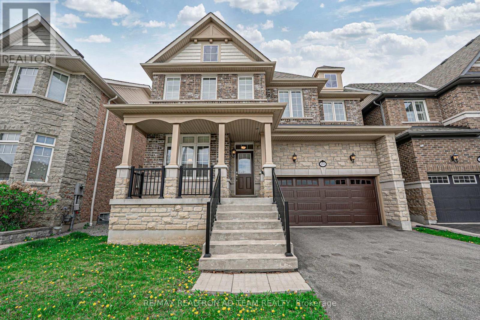 22 Bignell Cres, Ajax, ON L1T 0J9