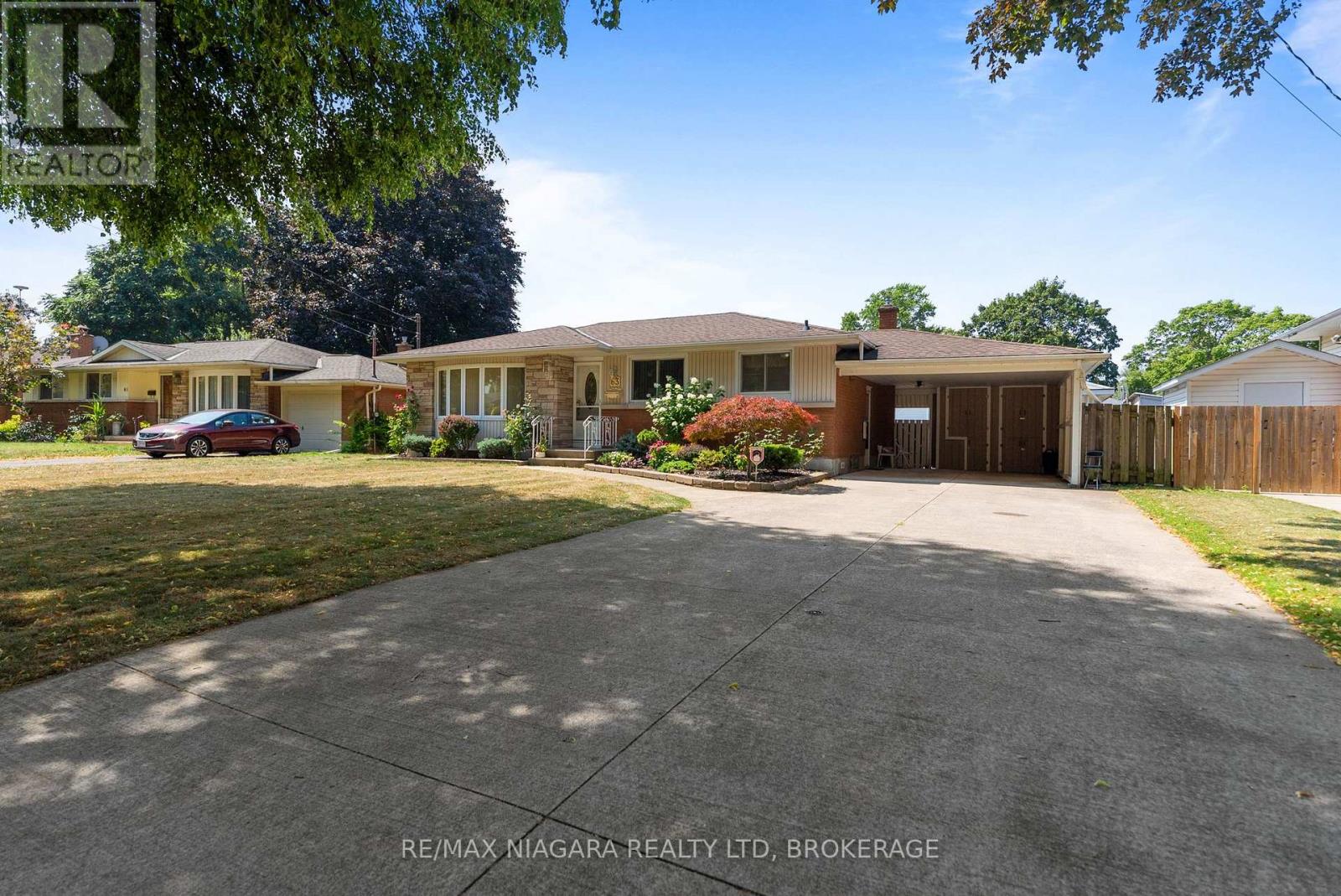 63 Trelawne Dr, St. Catharines Vinelinwell, ON L2M 2H1
