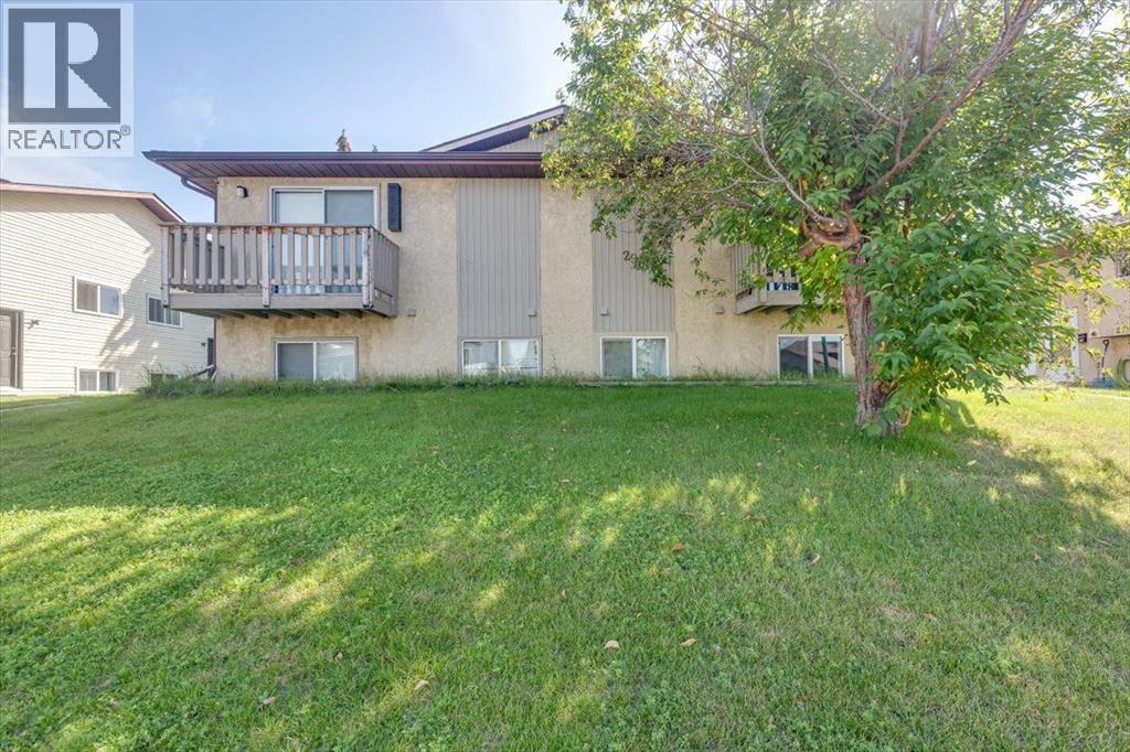 29 Eastman Cres, Red Deer, AB T4R 1X4