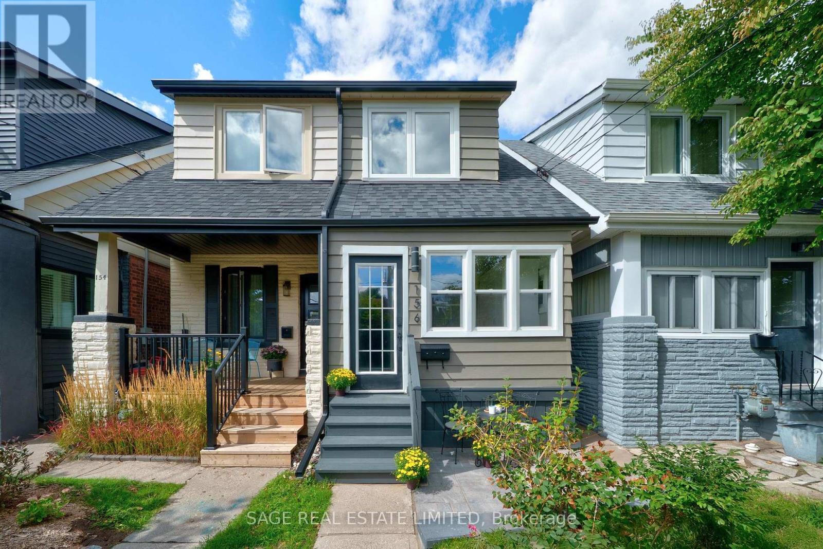 156 Bastedo Ave, Toronto, ON M4C 3N1