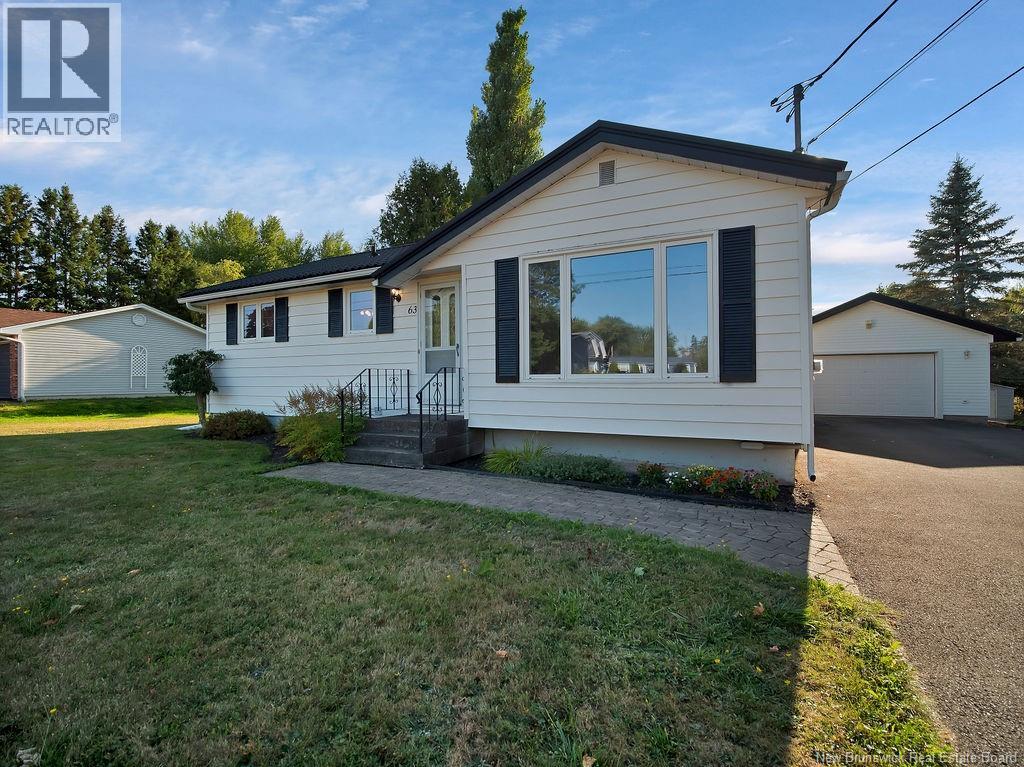 63 Germaine St, Shediac, NB E4P 1T5